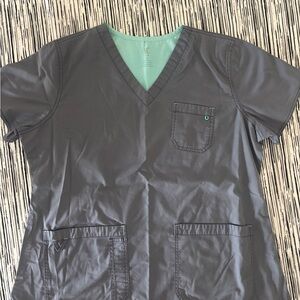 MC2 Women’s Short Sleeve V-Neck Scrub Top in Charcoal with Mint Lining